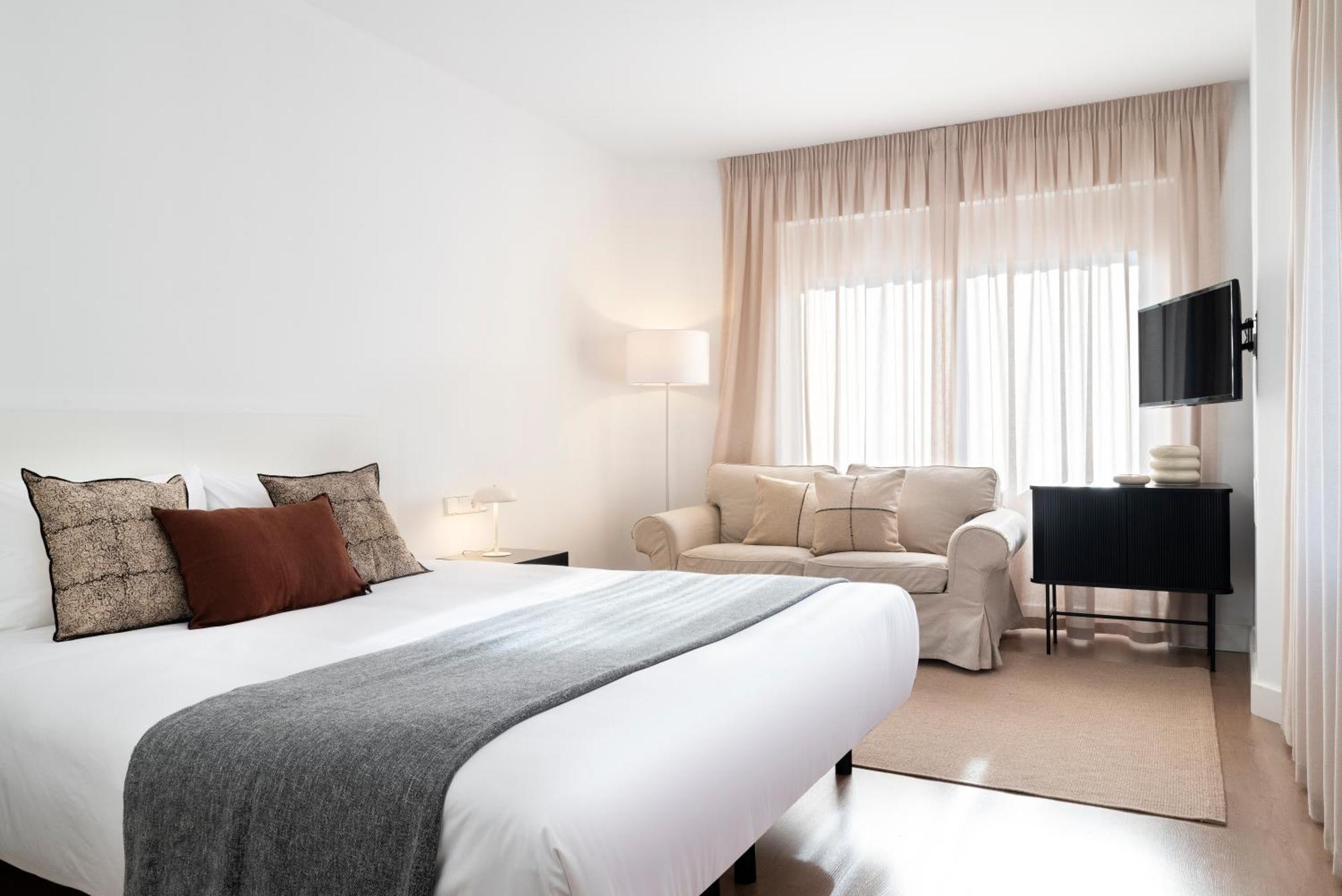 Salado Suites Apartments 塞维利亚 外观 照片